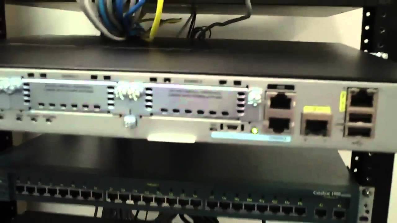 cisco router configure serial interface